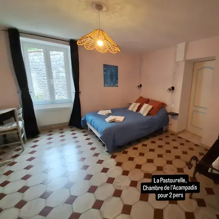D'hôtes L'acampadis 3*